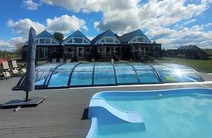 Large Holiday Home, Summer Pool, Sauna, Jacuzzi