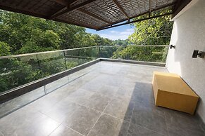 Taaffeite Hotels And Resorts