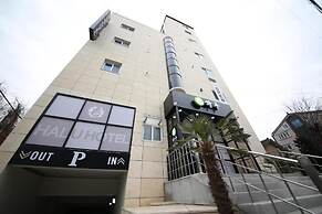 HARU HOTEL