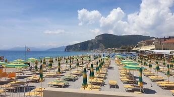 piccolo hotel holiday center