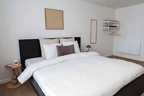 Relaxing 5BR Apartment Close to Downtown