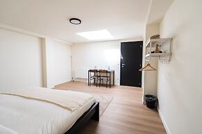 Relaxing 5BR Apartment Close to Downtown