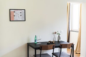 Relaxing 5BR Apartment Close to Downtown