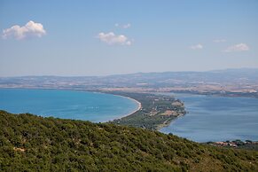 Villa Talamone With Beautiful Sea View