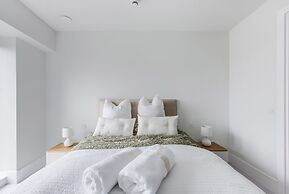 Central 3BR by Edinburgh Castle