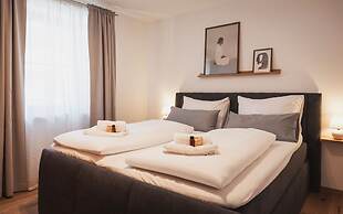 Family Aparts - BRIGHT Collection