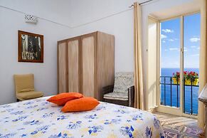 De Vivo Realty - La casa del Cavaliere