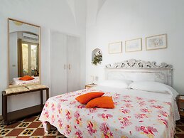 De Vivo Realty - La casa del Cavaliere