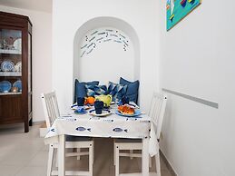 De Vivo Realty - La casa del Cavaliere