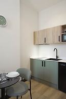 The Sixty 19 Stylish Studios and Apt.