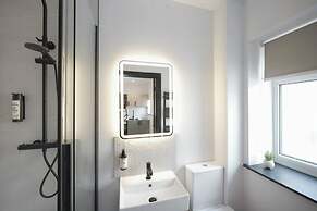 The Sixty 19 Stylish Studios and Apt.