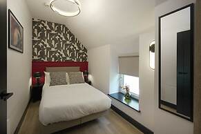 The Sixty 19 Stylish Studios and Apt.