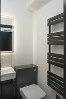 The Sixty 19 Stylish Studios and Apt.