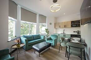 The Sixty 19 Stylish Studios and Apt.