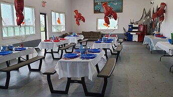 Motel & Chalets l'Acadien sur mer