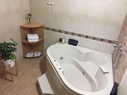 Hotel Queen