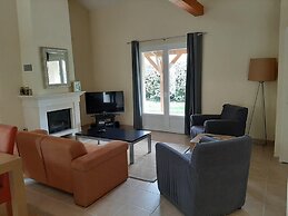 Villa in Parthenay With Private Garden