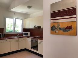 Villa in Parthenay With Private Garden