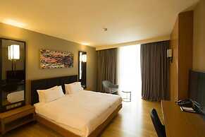 WINDYHILL HOTEL