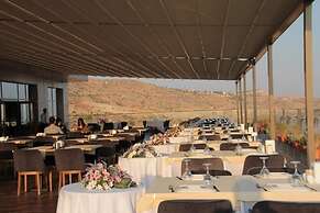 WINDYHILL HOTEL