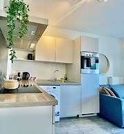 Suite in Antwerp Near Meir Shops