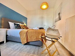 Suite in Antwerp Near Meir Shops