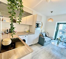 Suite in Antwerp Near Meir Shops