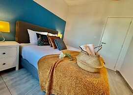 Suite in Antwerp Near Meir Shops