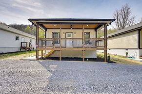 Modern Erwin Getaway Near the AT & Nolichucky
