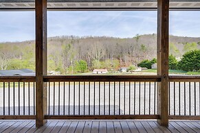 Modern Erwin Getaway Near the AT & Nolichucky