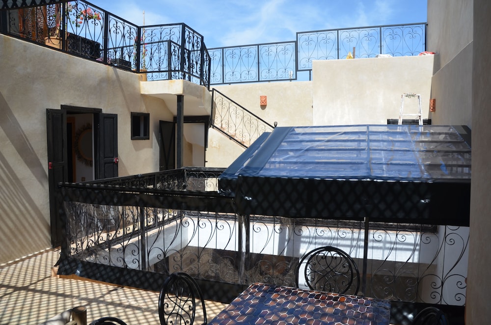 Riad Ayana
