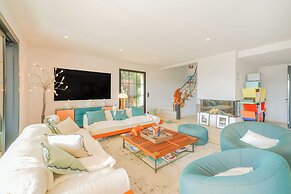 Exceptional Villa a/c 4br/8p With Pool & Sea View