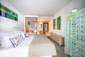 Exceptional Villa a/c 4br/8p With Pool & Sea View