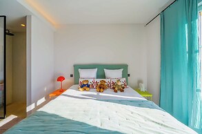 Exceptional Villa a/c 4br/8p With Pool & Sea View