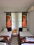 Artemis Hotel