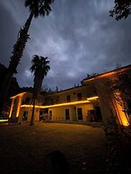 Artemis Hotel