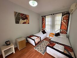 Artemis Hotel
