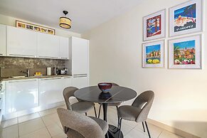 Spacious Apartment a/c 1br/4p - With Pool