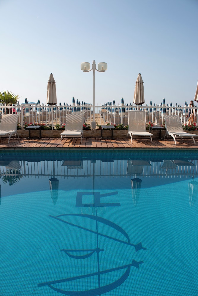Hotel Rivamare Jesolo