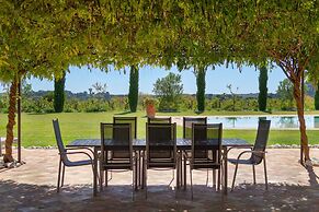 Wine Estate 20m Pool and Cinema