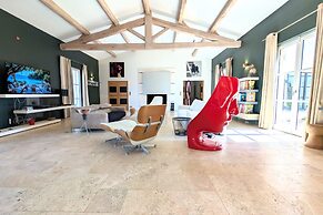 Wine Estate 20m Pool and Cinema