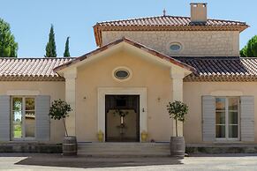 Wine Estate 20m Pool and Cinema