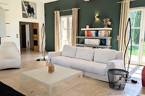 Wine Estate 20m Pool and Cinema