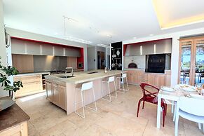 Wine Estate 20m Pool and Cinema