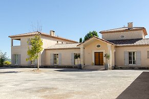 Wine Estate 20m Pool and Cinema