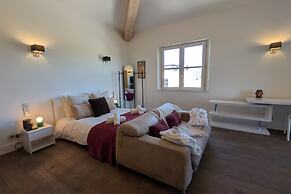 Wine Estate 20m Pool and Cinema