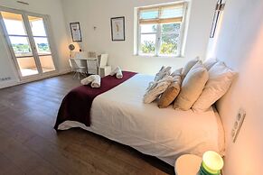 Wine Estate 20m Pool and Cinema