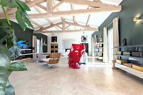Wine Estate 20m Pool and Cinema