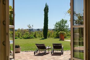 Wine Estate 20m Pool and Cinema