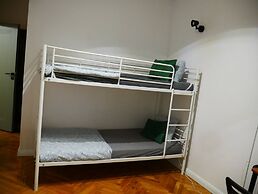 Spacious Designer 4-room Apartment in Center